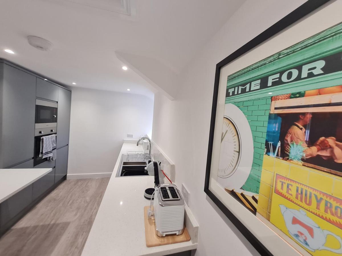Perfect Location 3 Bed Serviced Apartment With Bike Storage For Bpw. Close To Brecon Beacons Мертір-Тідвіл Екстер'єр фото