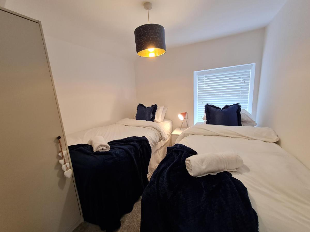 Perfect Location 3 Bed Serviced Apartment With Bike Storage For Bpw. Close To Brecon Beacons Мертір-Тідвіл Екстер'єр фото
