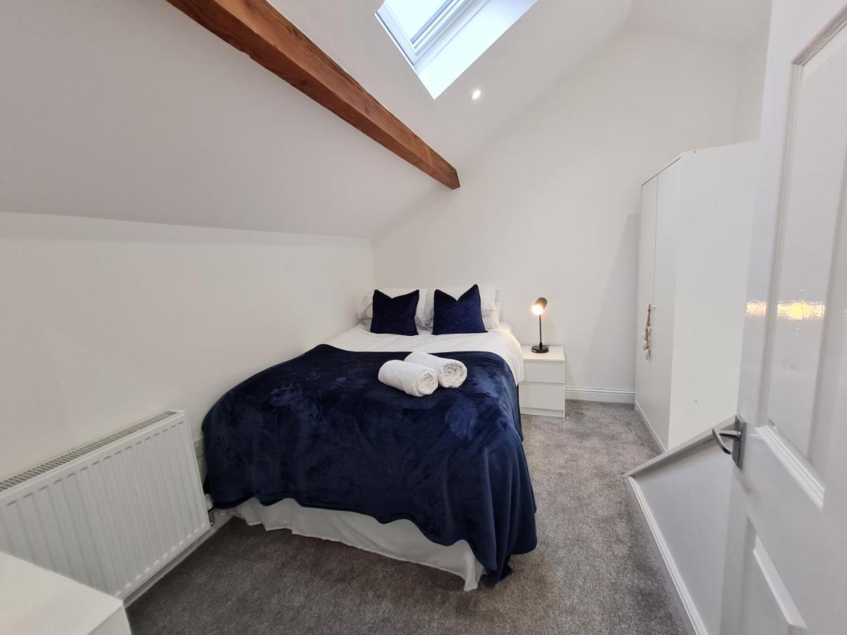 Perfect Location 3 Bed Serviced Apartment With Bike Storage For Bpw. Close To Brecon Beacons Мертір-Тідвіл Екстер'єр фото